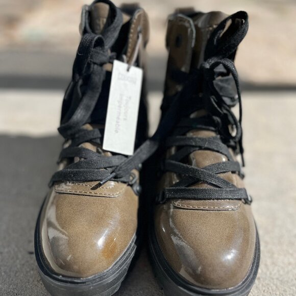 Cougar Woman's Nash Boots - Picture 2 of 5